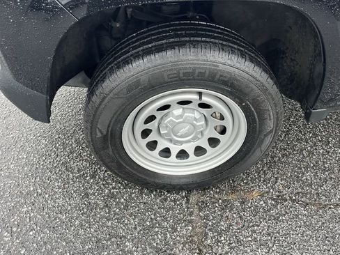 Used 2023 Chevrolet Colorado W/T image 16