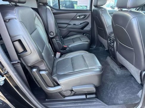 Used 2020 Chevrolet Traverse Premier w/ Redline Edition AWD/4WD image 18