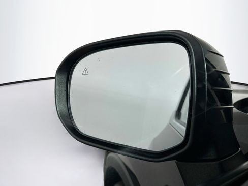Used 2025 Kia Telluride S FWD image 16