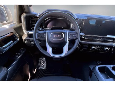 Used 2025 GMC Sierra 1500 Elevation w/ X31 Off-Road Package AWD/4WD image 9