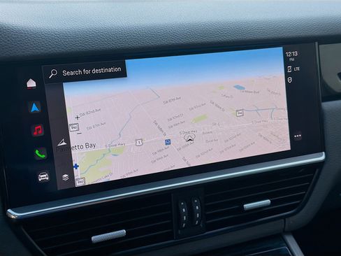 Used 2023 Porsche Cayenne Platinum Edition image 13