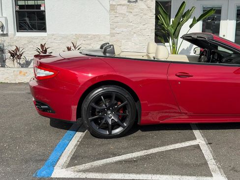 Used 2012 Maserati GranTurismo Sport RWD image 18