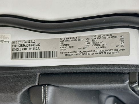 Used 2023 Jeep Grand Cherokee L Laredo AWD/4WD image 12