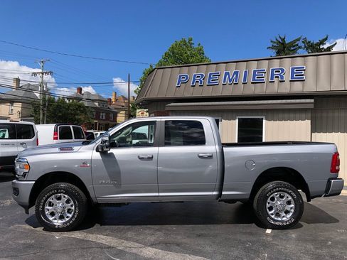Used 2024 RAM 2500 Laramie AWD/4WD image 3