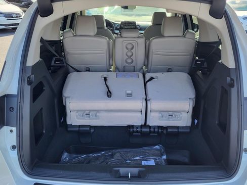 New 2026 Honda Odyssey EX-L image 4