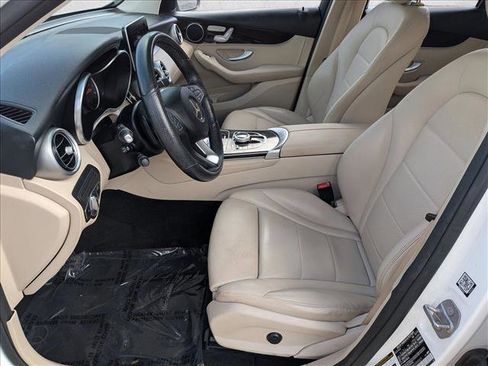 Used 2018 Mercedes-Benz GLC 300 4MATIC image 18
