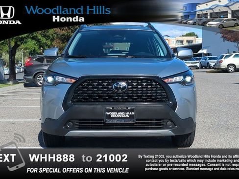 Used 2023 Toyota Corolla Cross LE w/ Moonroof Package FWD image 2