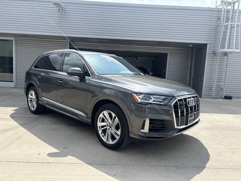 Used 2021 Audi Q7 3.0T Premium Plus AWD/4WD image 3
