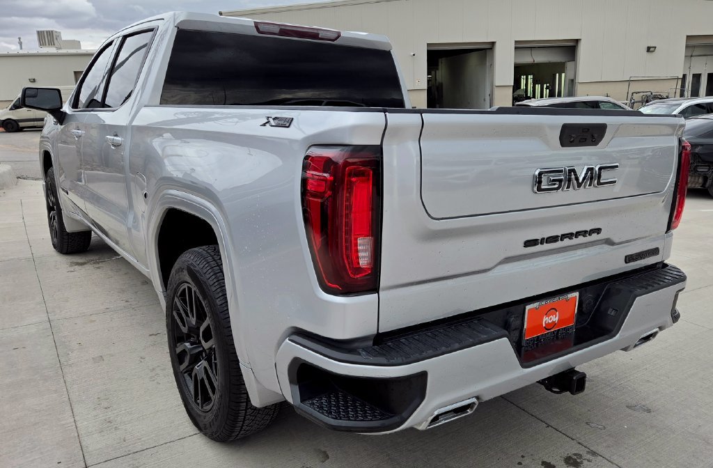 Used 2021 GMC Sierra 1500 Elevation w/ X31 Off-Road Package AWD/4WD image 7