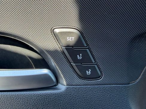 Used 2023 Hyundai Santa Fe Limited AWD/4WD image 16