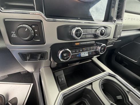 Used 2022 Ford F250 Lariat image 35