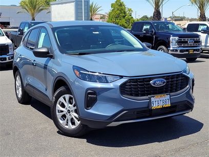 New 2025 Ford Escape Active w/ Cold Weather Package