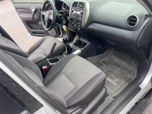 Used 2004 Toyota RAV4 4WD image 19