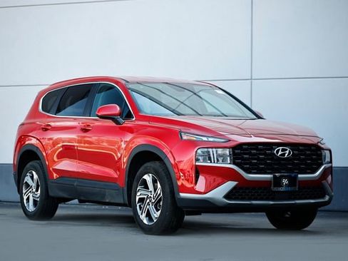 Used 2023 Hyundai Santa Fe SE image 1