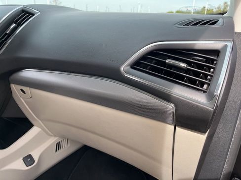 Used 2022 Ford Edge Titanium w/ Equipment Group 301A image 31