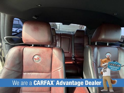 Used 2014 Dodge Challenger SXT image 39