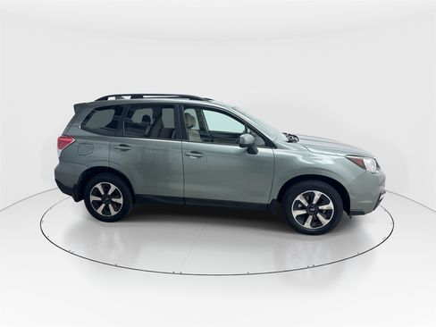 Used 2017 Subaru Forester 2.5i Premium w/ Protection Package #1 image 9