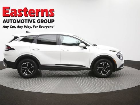 Used 2023 Kia Sportage LX AWD/4WD image 44