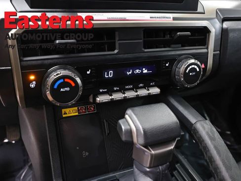Used 2024 Toyota Tacoma SR5 AWD/4WD image 20