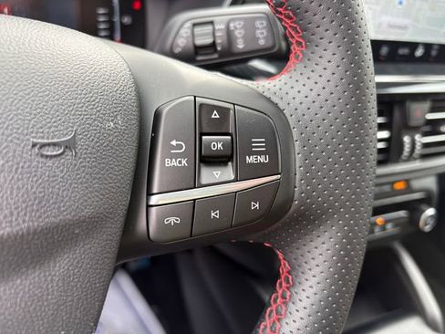 Certified 2024 Ford Escape ST-Line Select w/ Tech Pack #1 AWD/4WD image 16