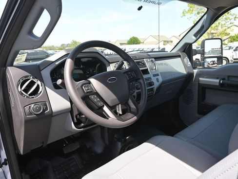 New 2027 Ford F650 2WD Regular Cab Super Duty image 11