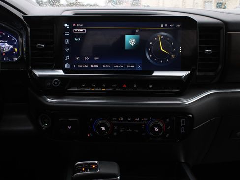 Used 2024 Chevrolet Silverado 1500 High Country w/ High Country Premium Package image 12