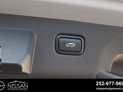 Used 2024 Kia Sportage X-Line w/ X-Line Premium Package AWD/4WD image 17
