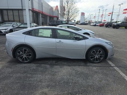 New 2026 Toyota Prius XLE image 4