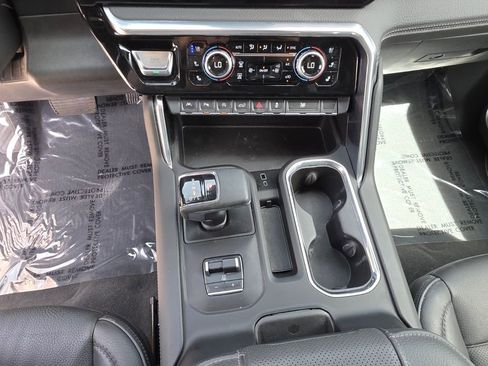 Used 2023 GMC Sierra 1500 Denali w/ Denali Reserve Package image 25