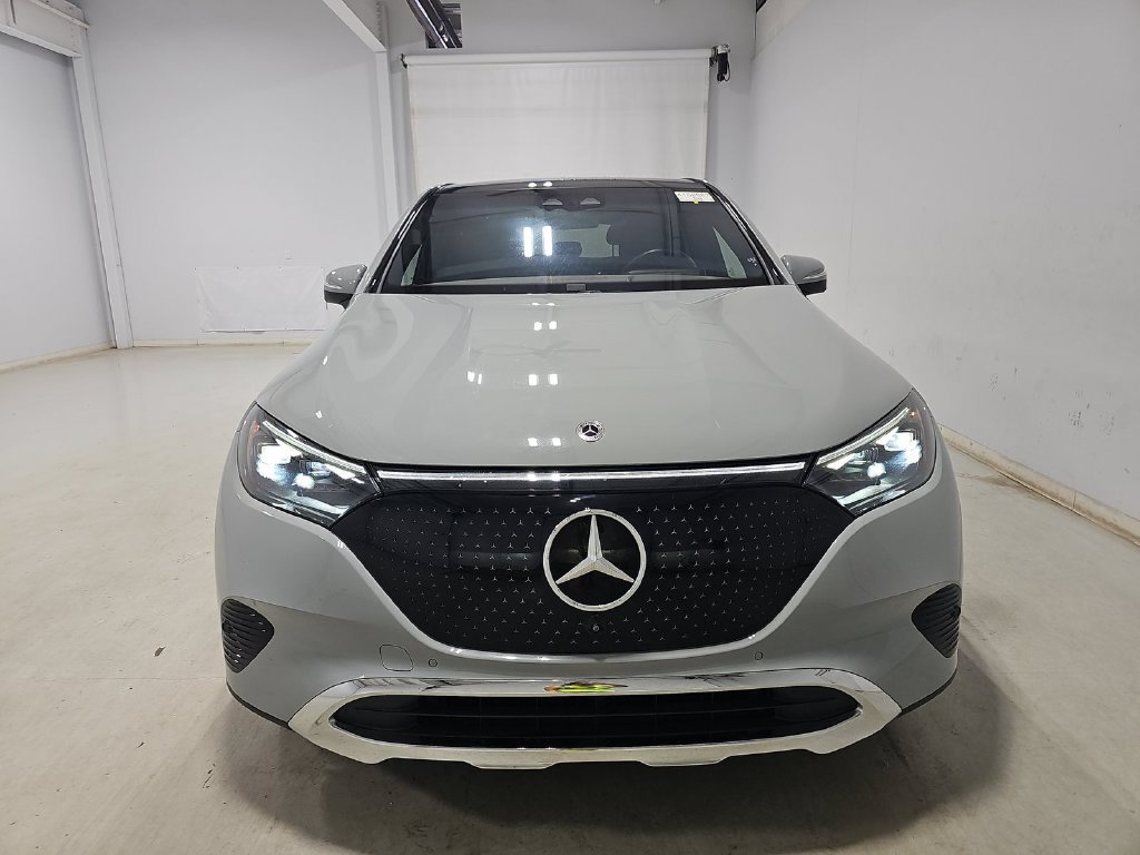 Used 2023 Mercedes-Benz EQE 350+ 4MATIC SUV w/ Exclusive Trim Package image 2