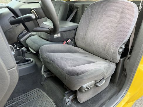 Used 2004 Dodge Ram 1500 Truck SLT w/ Sport Appearance Group image 14