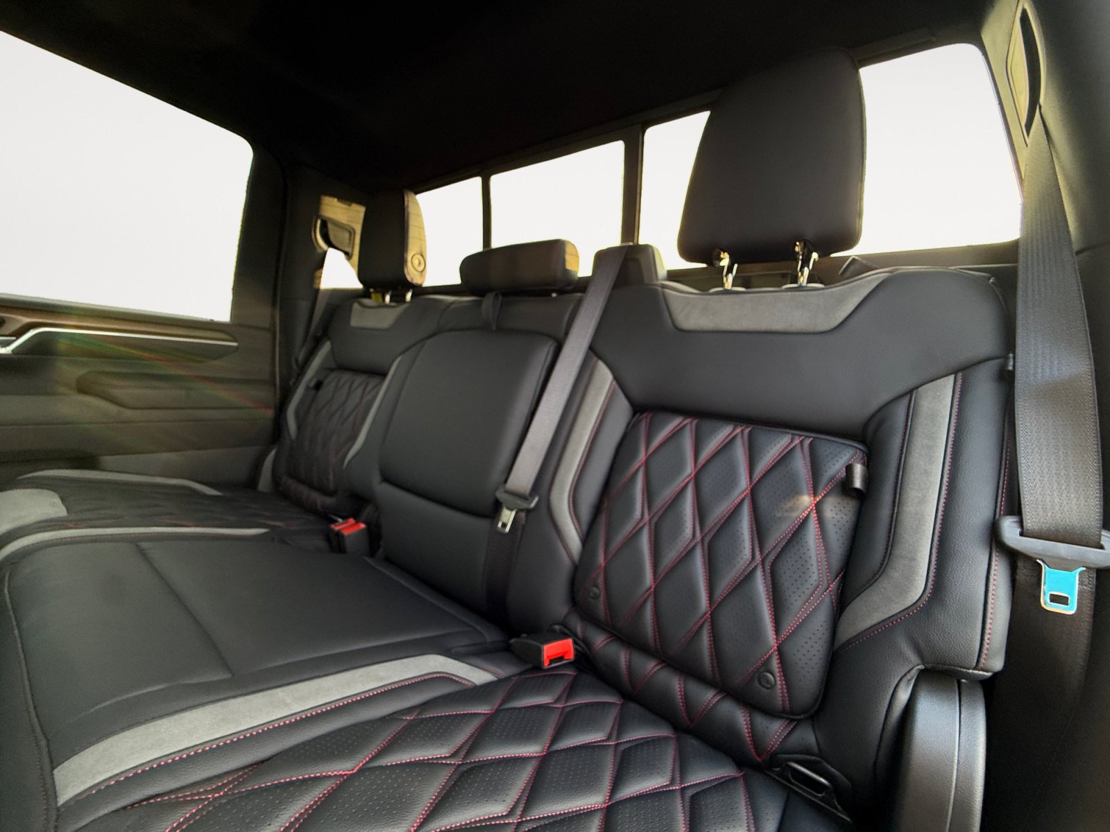 New 2026 Chevrolet Silverado 3500 High Country w/ High Country Premium Package AWD/4WD image 13