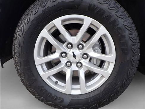 Used 2021 Chevrolet Silverado 1500 RST image 7