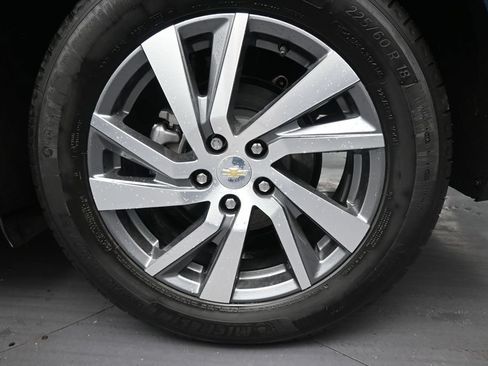 Used 2024 Chevrolet Equinox Premier FWD image 10