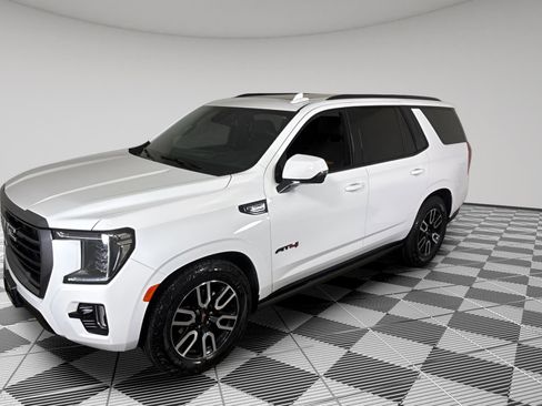 Used 2024 GMC Yukon AT4 image 10