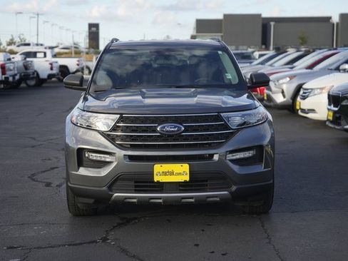 Used 2023 Ford Explorer XLT w/ Equipment Group 202A image 3