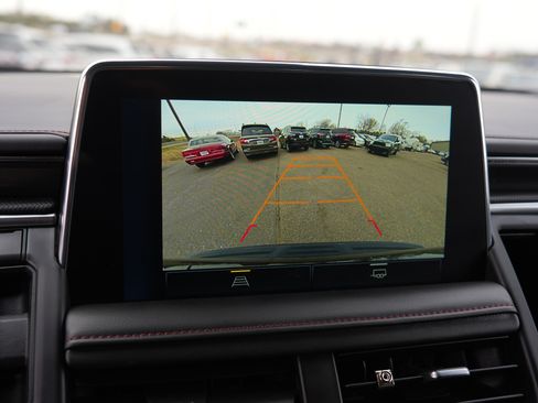 Used 2023 Chevrolet Suburban RST AWD/4WD image 28