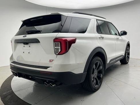 Used 2023 Ford Explorer ST w/ Equipment Group 401A AWD/4WD image 3