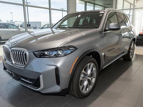 New 2026 BMW X5 xDrive40i w/ Premium Package image 3