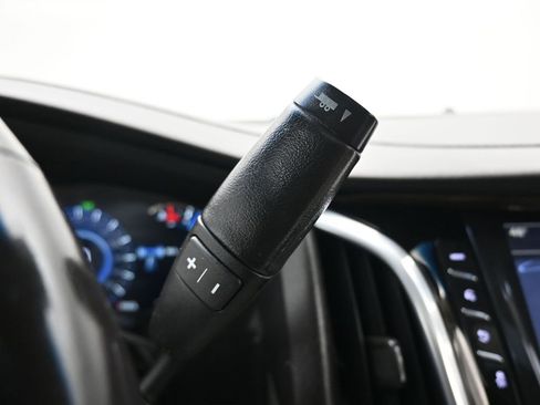 Used 2018 Cadillac Escalade ESV Luxury image 30