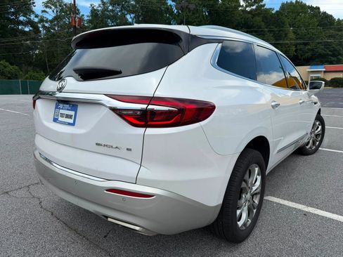 Used 2019 Buick Enclave Avenir w/ Avenir Technology Package FWD image 5