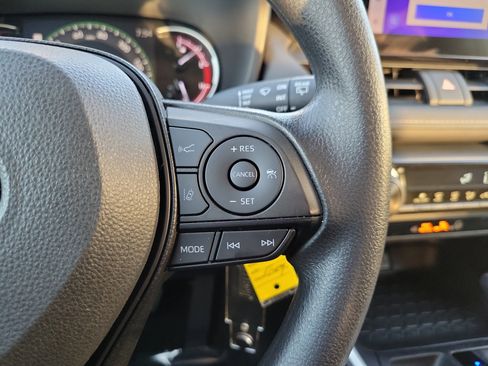 Used 2023 Toyota RAV4 LE image 17