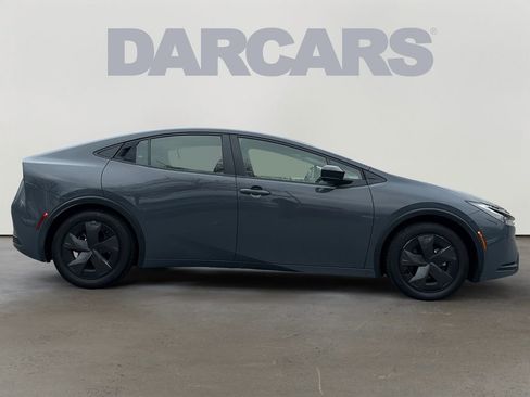 Used 2024 Toyota Prius LE image 8