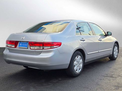 Used 2003 Honda Accord LX image 3