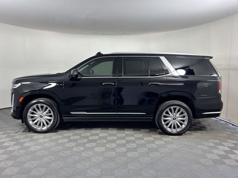 Used 2022 Cadillac Escalade Premium Luxury w/ Performance Package AWD/4WD image 2