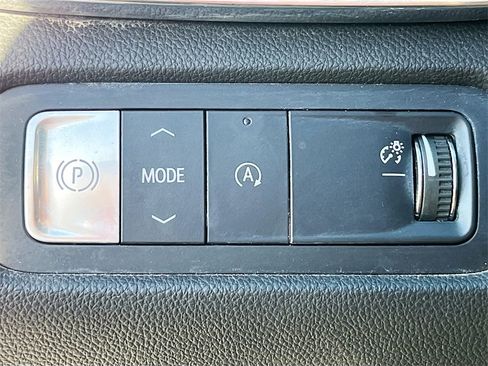 Used 2024 GMC Acadia Elevation w/ Black Edition image 10