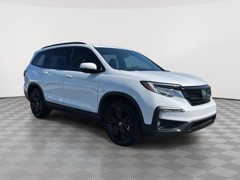 Certified 2022 Honda Pilot Black Edition image 1