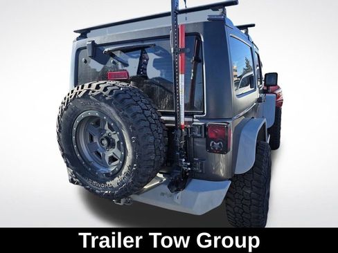 Used 2017 Jeep Wrangler Rubicon w/ Power Convenience Group image 6
