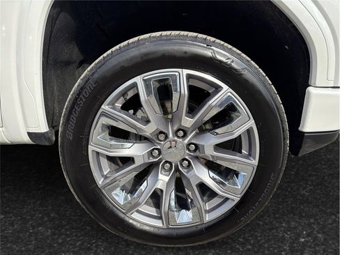 Used 2022 GMC Sierra 1500 Denali w/ Denali Reserve Package image 13