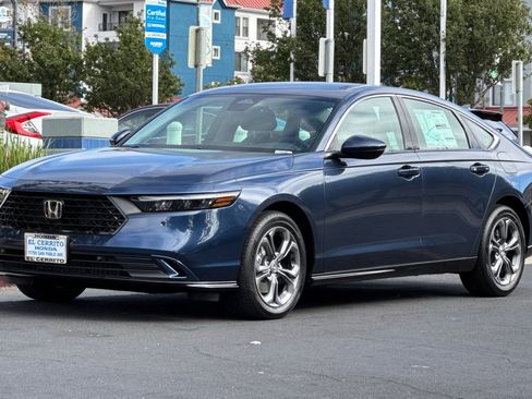 Used 2025 Honda Accord EX-L image 6